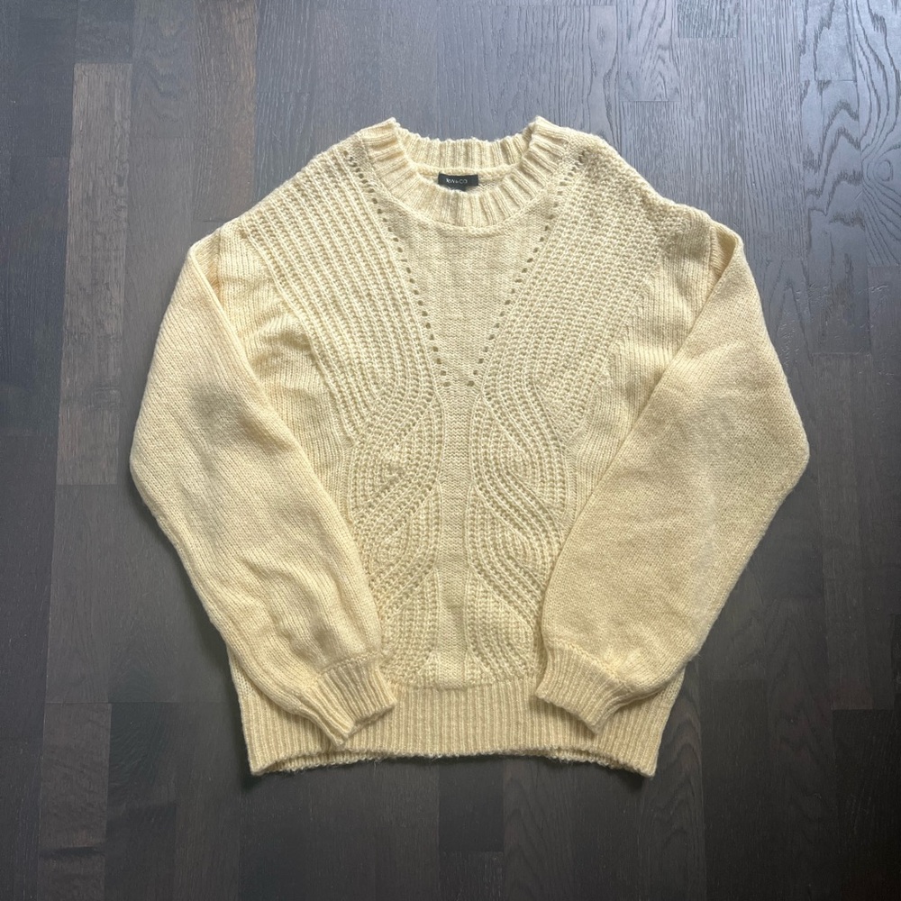 RW & co yellow knit chunky sweater